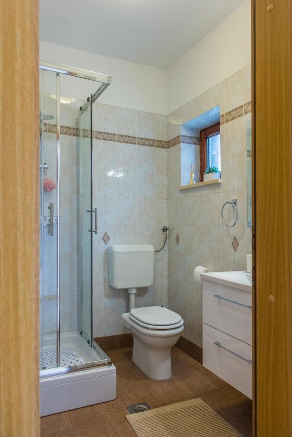 Sečovlje Apartments Milok מראה חיצוני תמונה