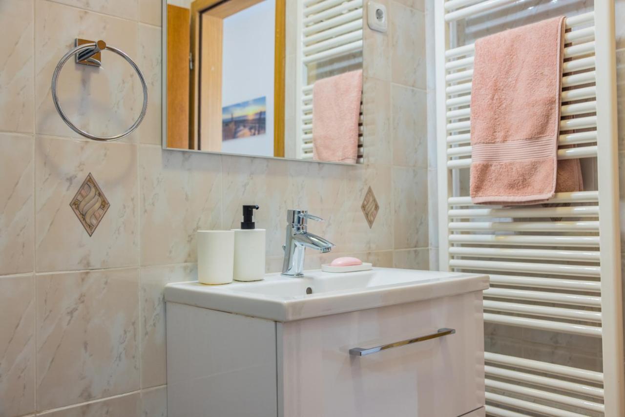 Sečovlje Apartments Milok מראה חיצוני תמונה